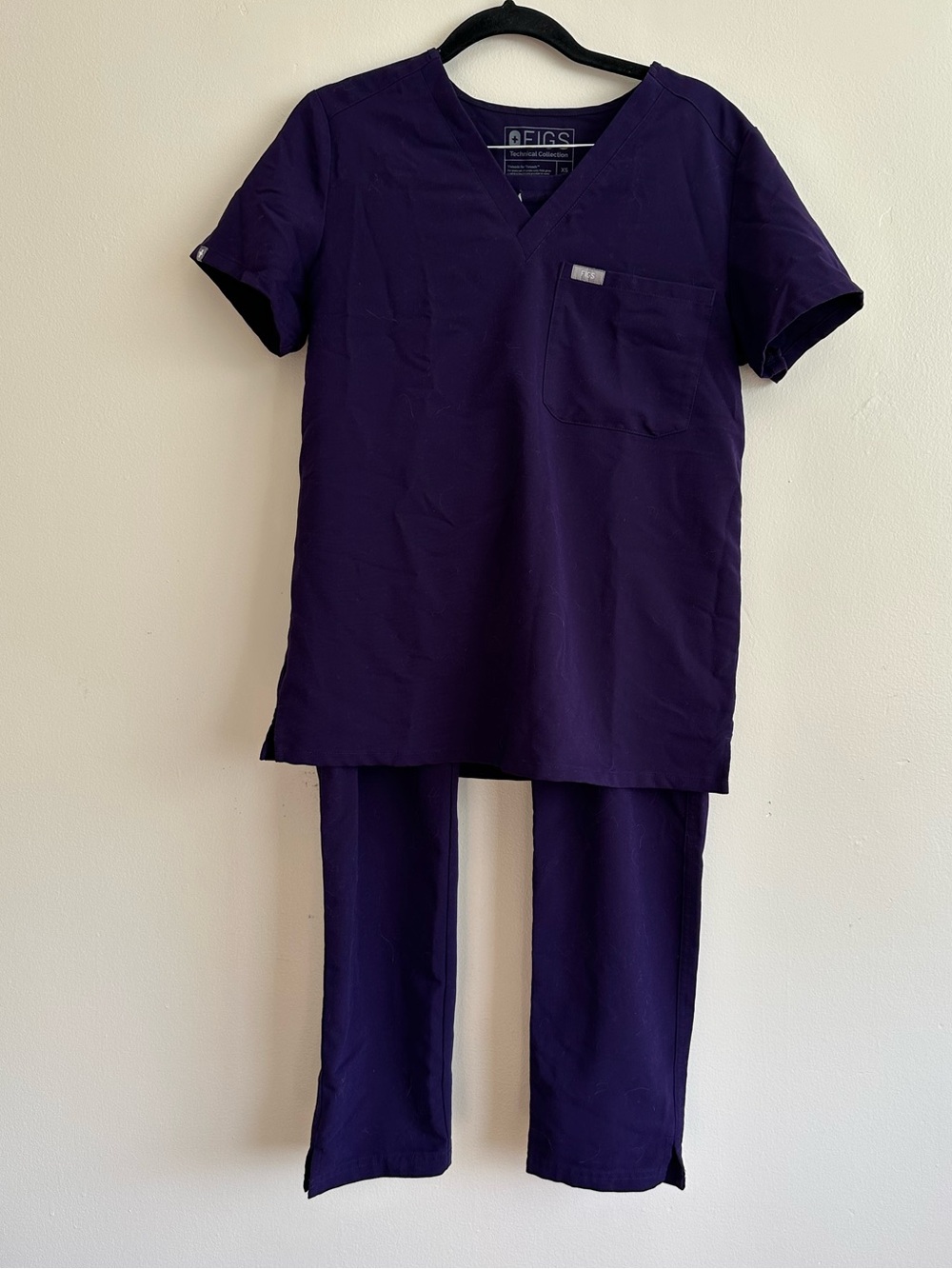 FIGS Scrub Set Catarina Scrub Top/ Yola High Rise Slim Scrub Pant Size XS